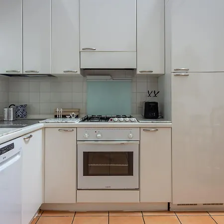 דירה Angelica House